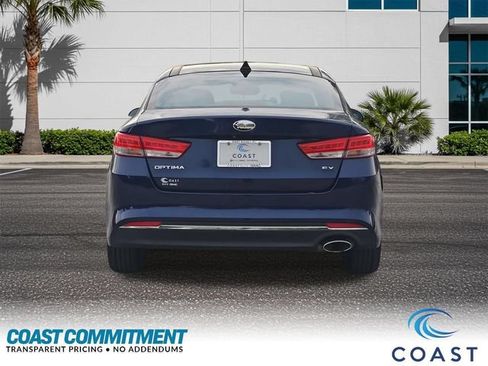 Used 2018 Kia Optima EX w/ Premium Package FWD image 7