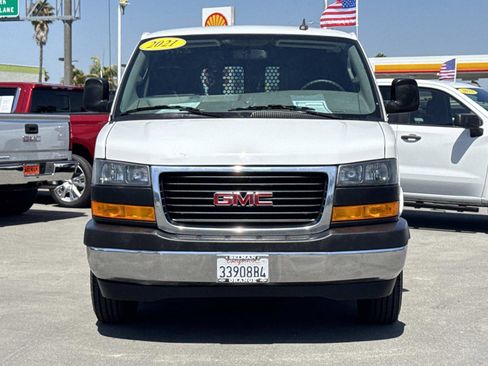 Used 2021 GMC Savana 2500 w/ Driver Convenience Package RWD image 2