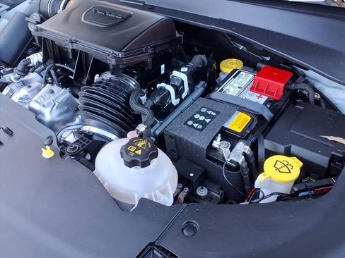 Used 2024 Jeep Compass Limited image 27