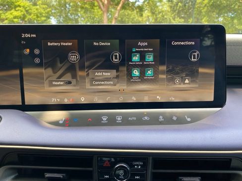 Used 2026 Nissan Leaf Platinum+ w/ Floor Mat Package (Platinum+) FWD image 28