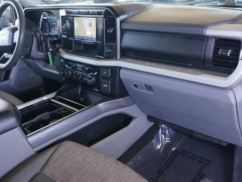 Used 2024 Ford F250 XLT w/ FX4 Off-Road Package image 12