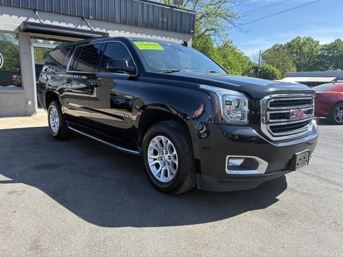 Used 2019 GMC Yukon XL SLT w/ Open Road Package image 4