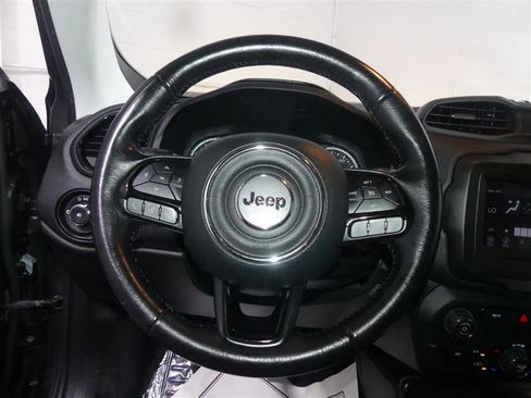 Used 2020 Jeep Renegade Altitude AWD/4WD image 29