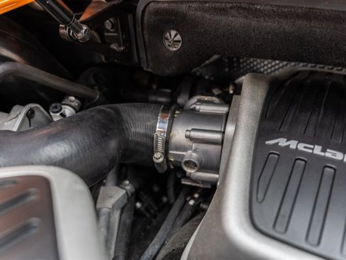 Used 2014 McLaren MP4-12C Spider RWD image 59