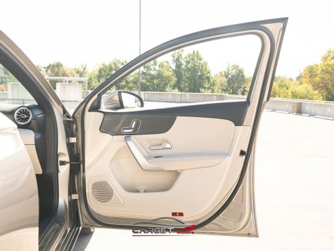 Used 2019 Mercedes-Benz A 220 image 42