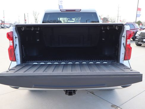 Used 2022 Chevrolet Silverado 1500 LT image 24