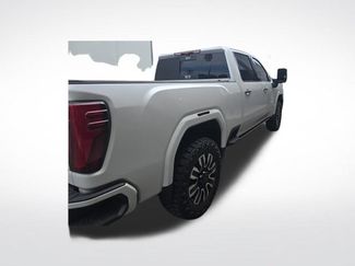 Used 2025 GMC Sierra 2500 Denali Ultimate AWD/4WD video 1