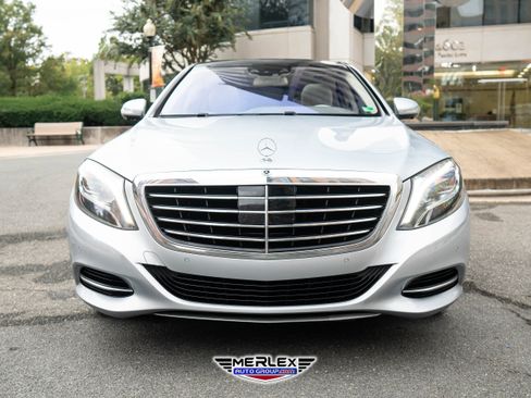 Used 2016 Mercedes-Benz S 550 4MATIC Sedan w/ Premium Package image 2