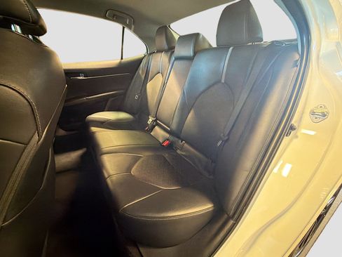 Used 2020 Toyota Camry XSE image 27