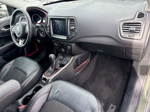 Used 2018 Jeep Compass Trailhawk w/ Safe & Security Group image 32