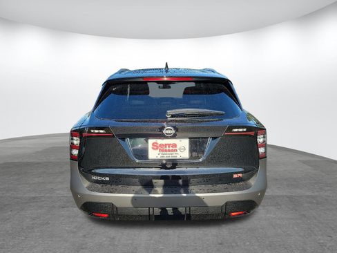 New 2025 Nissan Kicks SR image 6