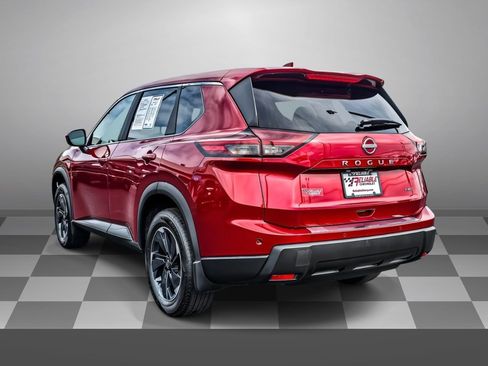 Used 2026 Nissan Rogue SV AWD/4WD image 4