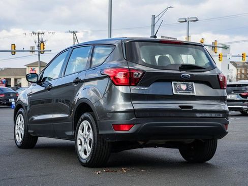 Used 2019 Ford Escape S image 5