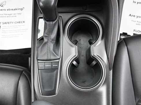 Used 2024 Toyota Camry SE FWD image 23