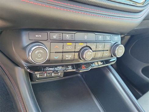 Used 2023 Dodge Durango GT image 26