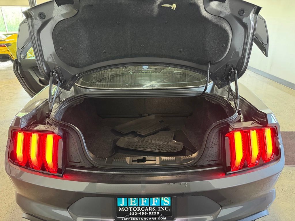 Used 2021 Ford Mustang GT Premium w/ GT Performance Package RWD image 16