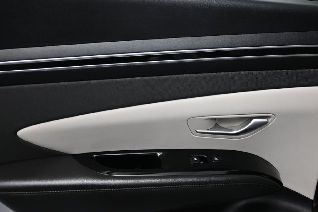 Used 2022 Hyundai Tucson Limited FWD image 10