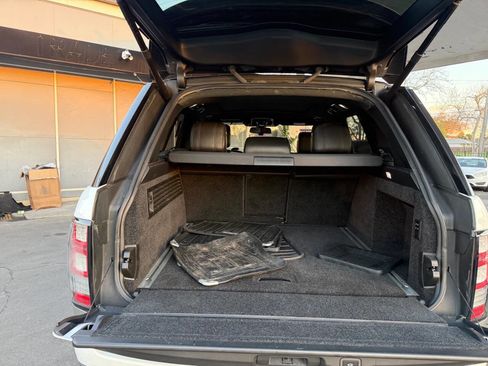 Used 2014 Land Rover Range Rover Supercharged image 7