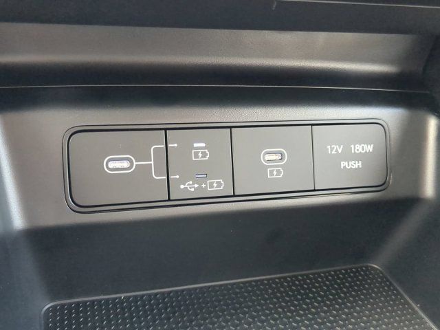 Used 2025 Hyundai Tucson SE FWD image 20