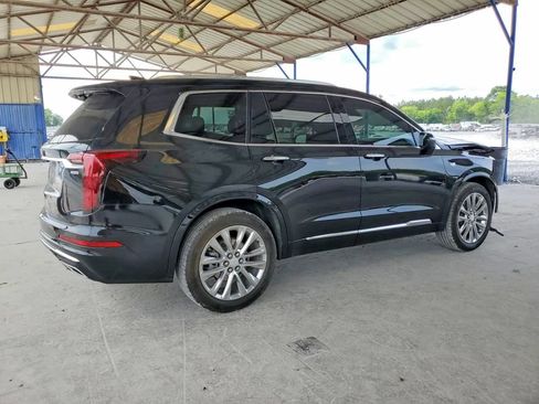 Used 2022 Cadillac XT6 Premium Luxury w/ Technology Package FWD image 3