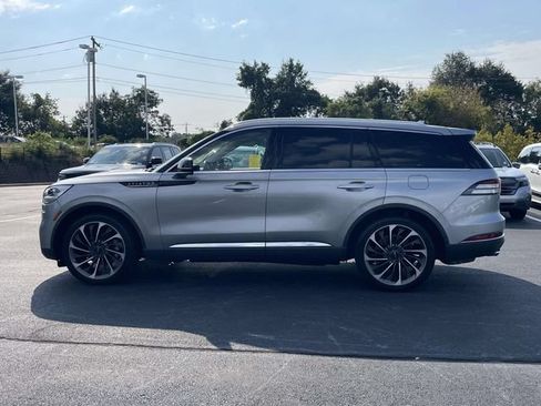 Used 2020 Lincoln Aviator Reserve w/ Equipment Group 202A AWD/4WD image 4