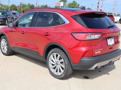 Used 2022 Ford Escape Titanium w/ Titanium Elite Package image 8