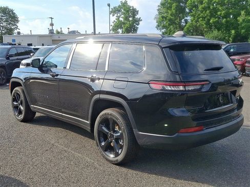 New 2025 Jeep Grand Cherokee L Altitude image 4