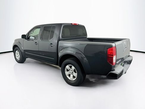 Used 2012 Nissan Frontier SV RWD image 5