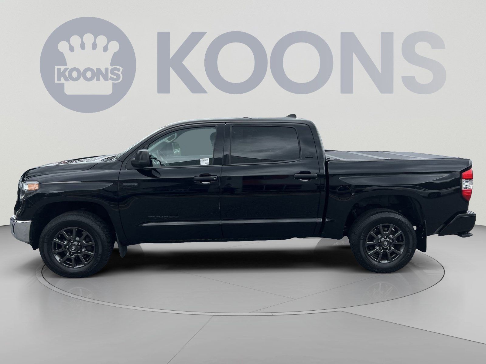 Used 2021 Toyota Tundra SR5 w/ Trail Edition AWD/4WD image 2