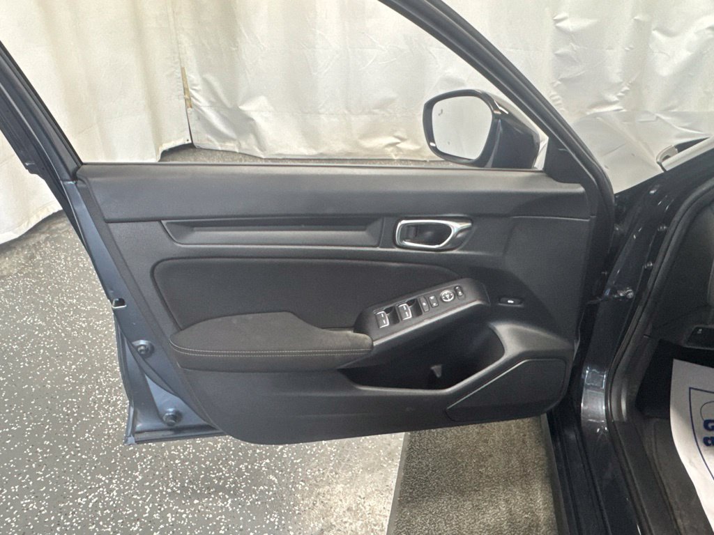 Used 2025 Honda Civic Sport image 13