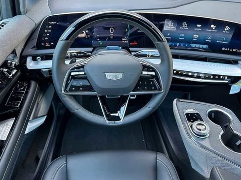 New 2025 Cadillac Optiq Sport 1 w/ LPO, Floor Liner Package image 14