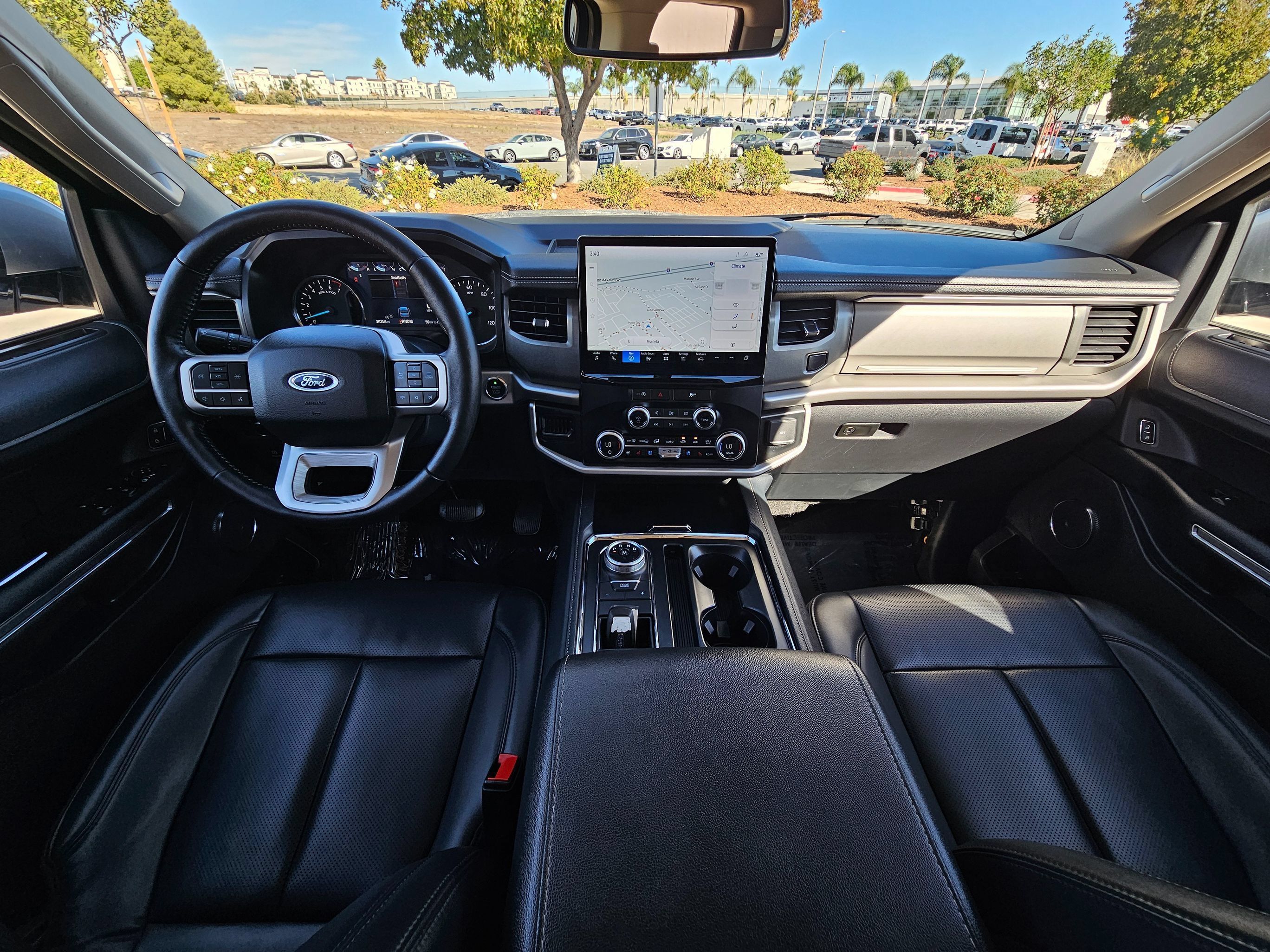 Used 2024 Ford Expedition XLT RWD image 18