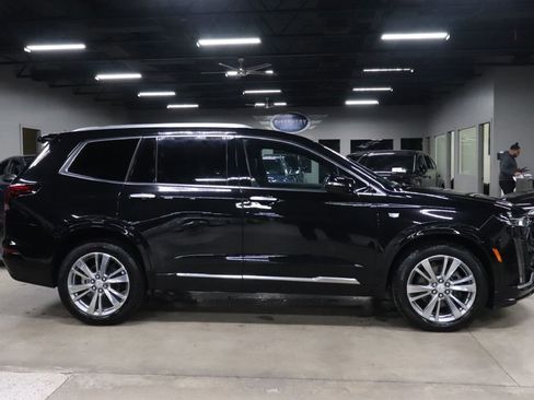 Used 2024 Cadillac XT6 Premium Luxury w/ LPO, Floor Liner Package image 7