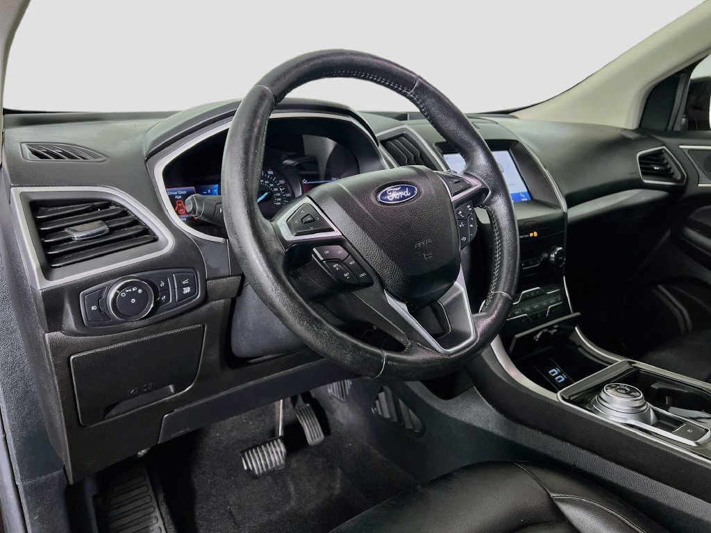 Certified 2020 Ford Edge SEL w/ Convenience Package AWD/4WD image 9