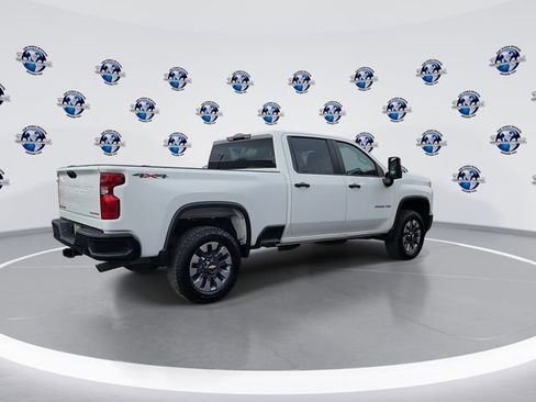 Used 2023 Chevrolet Silverado 2500 Custom image 8