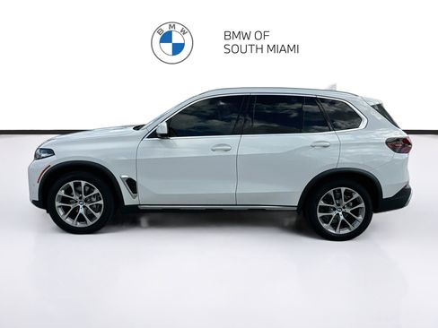 Used 2024 BMW X5 sDrive40i w/ Parking Assistance Package RWD image 4