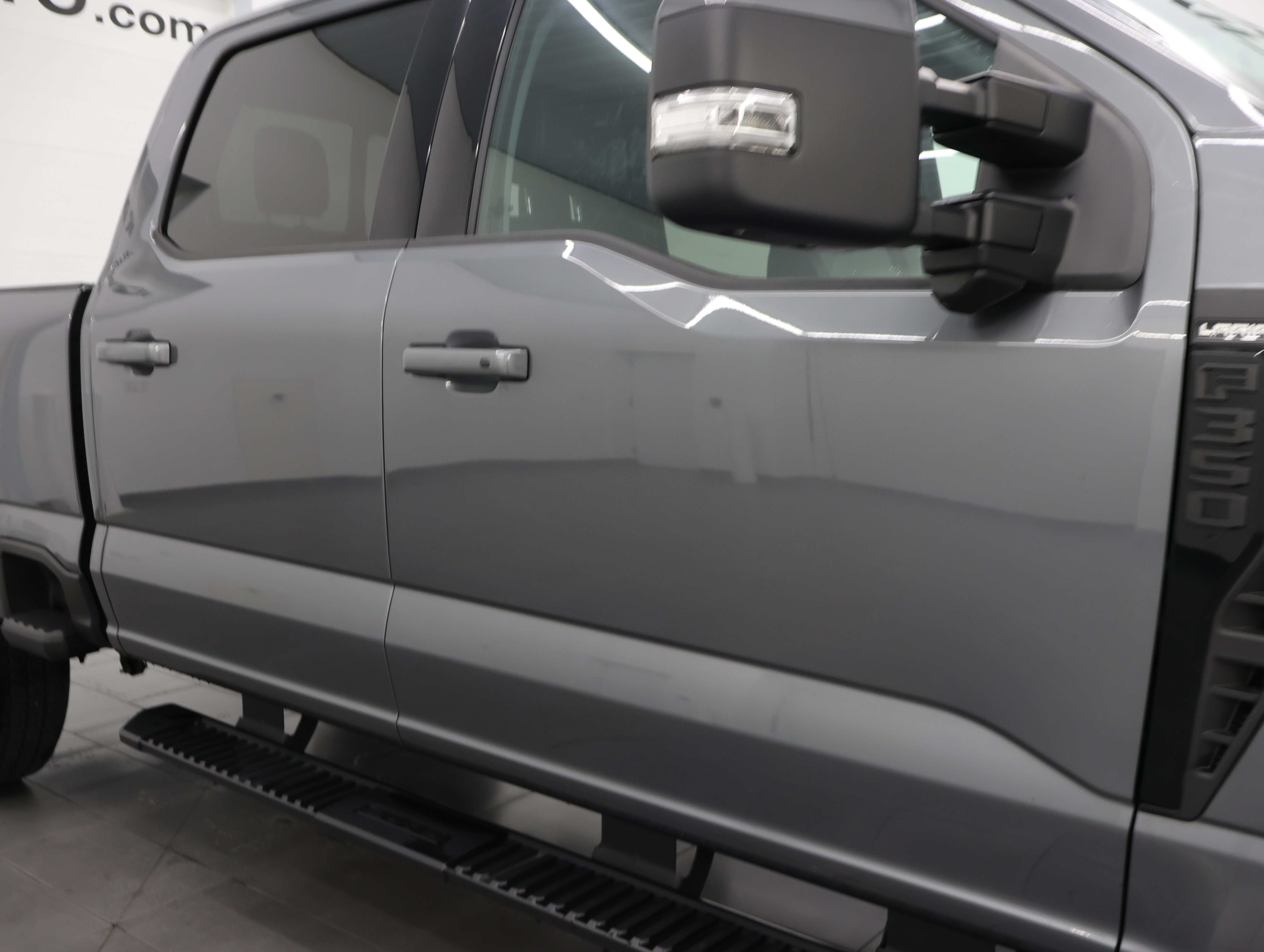 Used 2023 Ford F350 Lariat w/ Sport Appearance Package AWD/4WD image 28