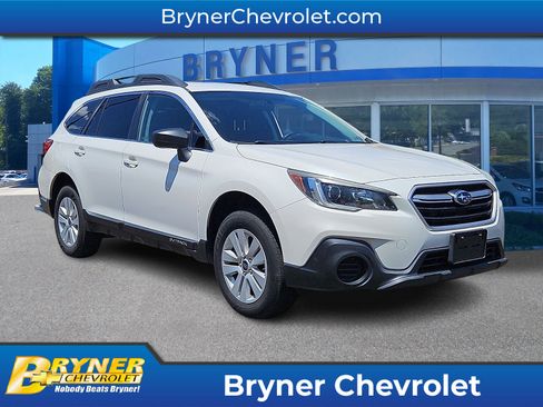 Used 2018 Subaru Outback 2.5i AWD/4WD image 1