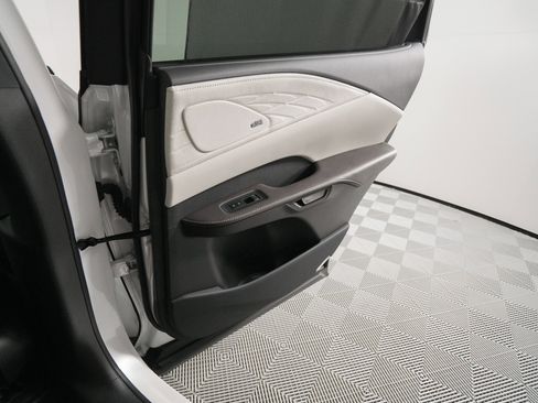 Certified 2025 Lexus RX 350 Luxury image 17