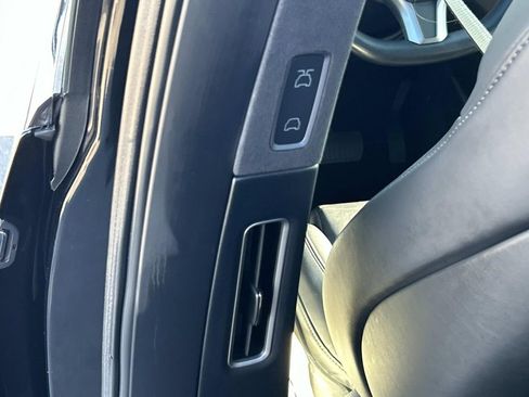 Used 2020 Tesla Model X Long Range image 23
