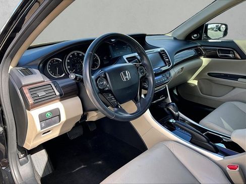 Used 2017 Honda Accord EX-L image 13