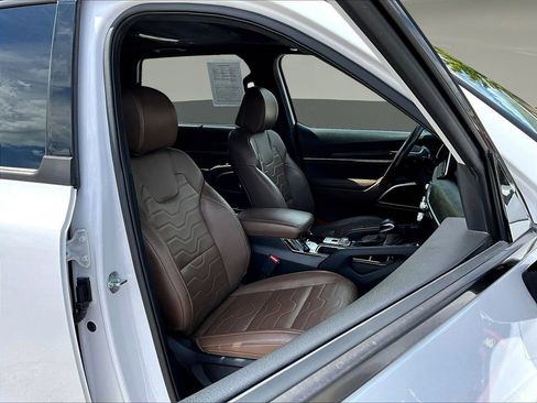 Used 2022 Kia Telluride SX w/ SX Prestige Package AWD/4WD image 32