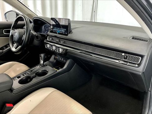 Used 2024 Honda Civic Touring image 28