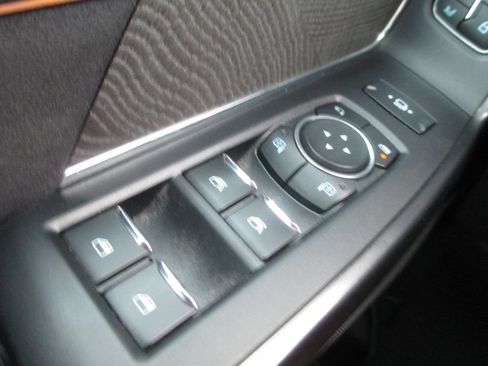 Used 2024 Ford F350 Platinum w/ Tremor Off-Road Package AWD/4WD image 28