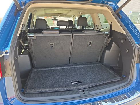 Used 2025 Volkswagen Atlas SEL image 16
