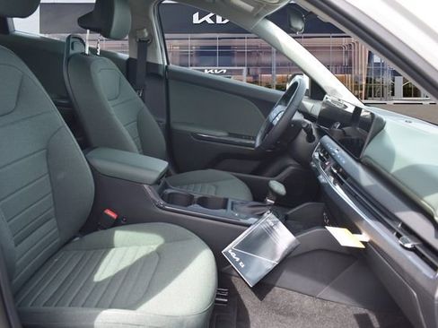 New 2025 Kia K4 EX image 13