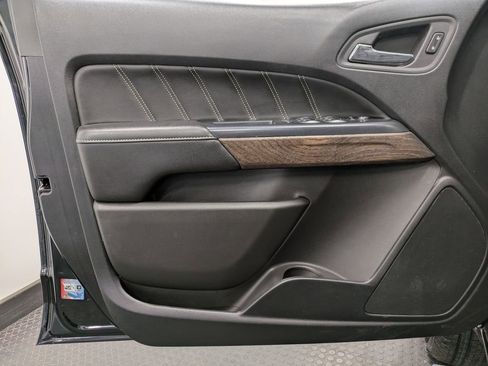 Used 2022 GMC Canyon Denali AWD/4WD image 8