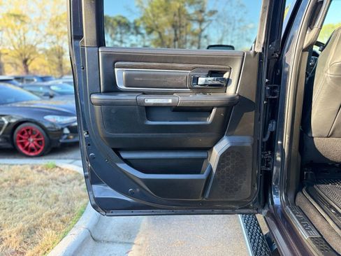 Used 2018 RAM 2500 Limited AWD/4WD image 39