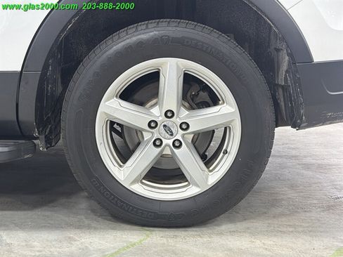 Used 2018 Ford Explorer 4WD w/ Class II Trailer Tow Package image 16