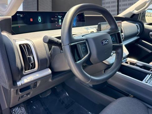 Used 2025 Ford Expedition Active RWD image 29